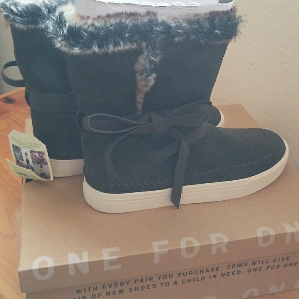 Tom's Forest Green Vista Boots